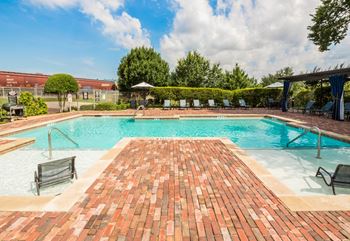 Resort-inspired swimming pool